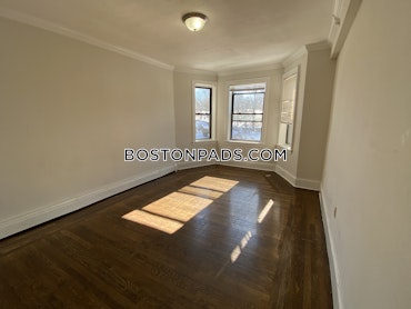 Boston - 4 Beds, 1 Baths