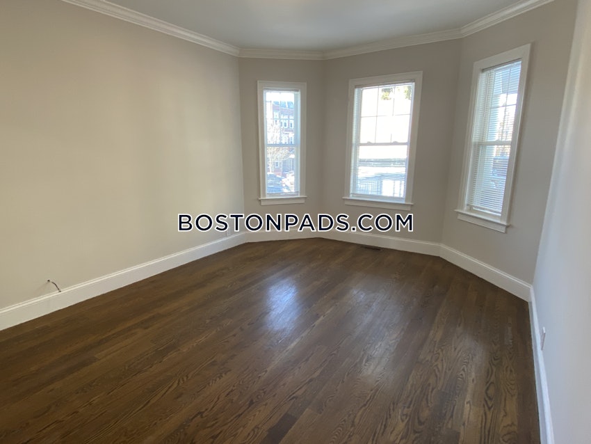 BOSTON - ROXBURY - 4 Beds, 1.5 Baths - Image 9