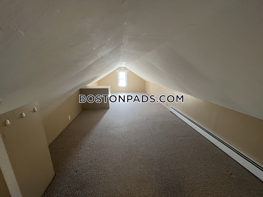 BOSTON - BRIGHTON - OAK SQUARE - 3 Beds, 1 Bath - Image 9