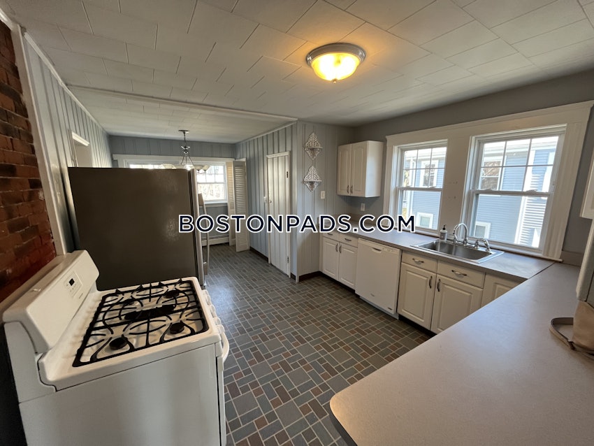 BOSTON - BRIGHTON - OAK SQUARE - 3 Beds, 1 Bath - Image 6