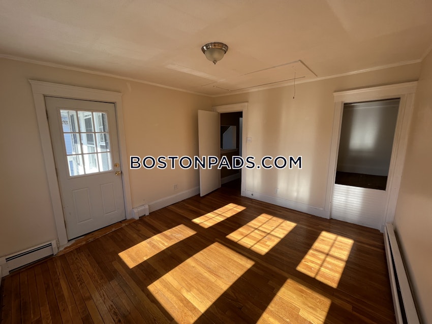 BOSTON - BRIGHTON - OAK SQUARE - 3 Beds, 1 Bath - Image 2