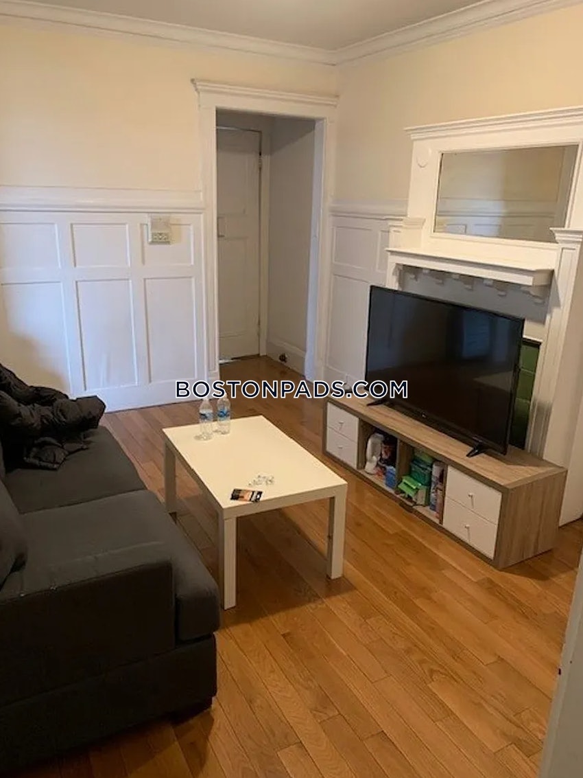 BOSTON - FENWAY/KENMORE - 3 Beds, 1 Bath - Image 1