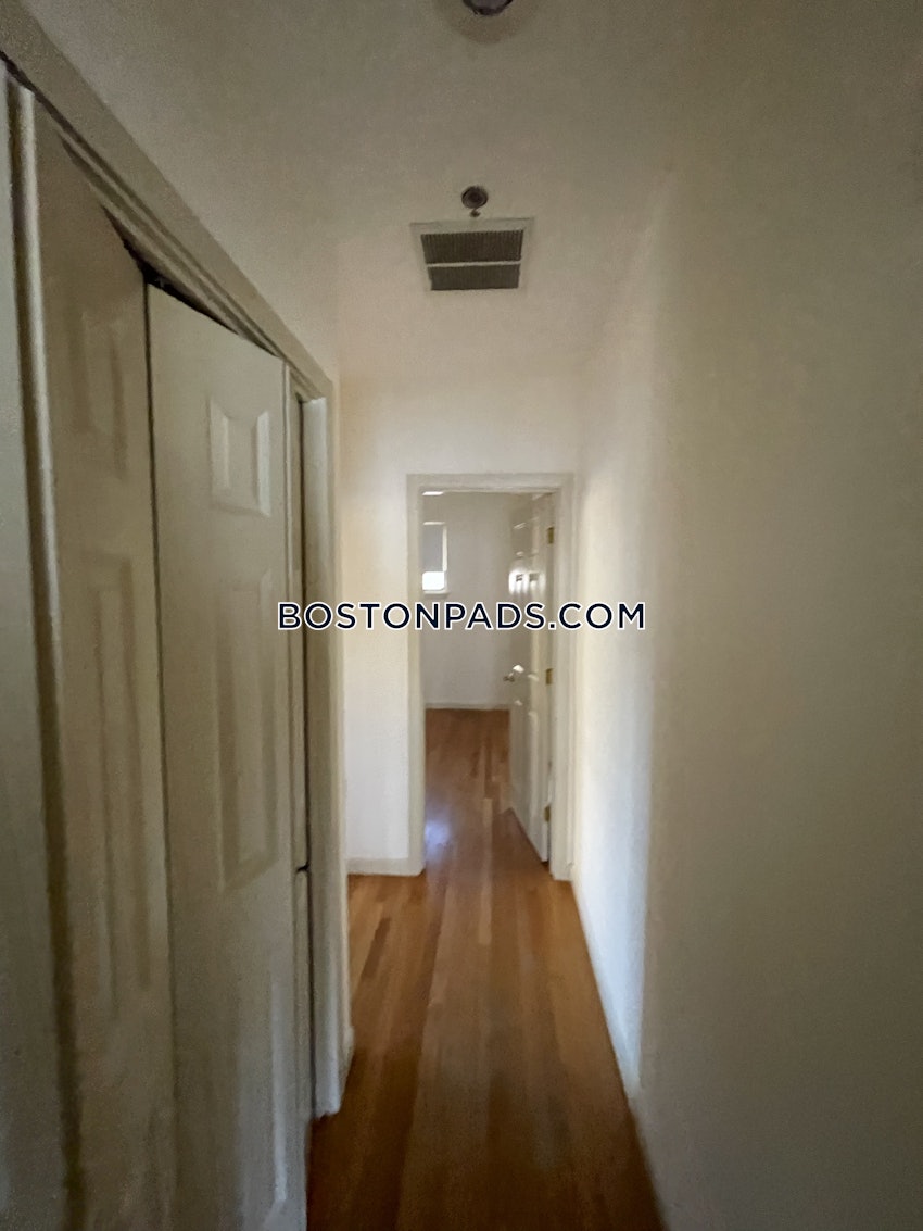 NEWTON - NEWTON CORNER - 2 Beds, 2 Baths - Image 17