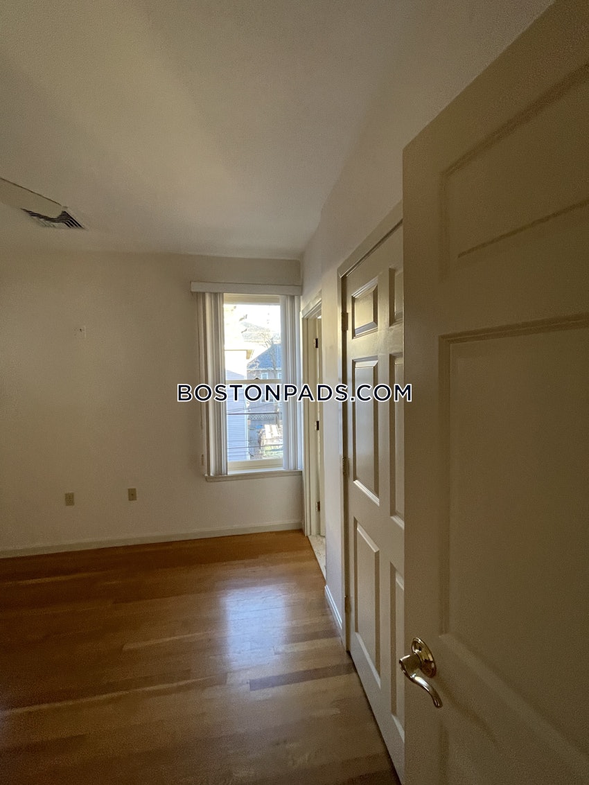 NEWTON - NEWTON CORNER - 2 Beds, 2 Baths - Image 33