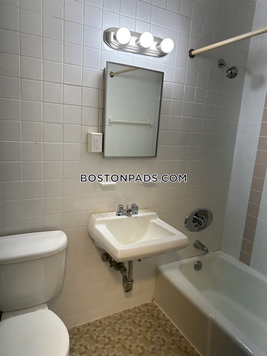 BOSTON - MISSION HILL - 1 Bed, 1 Bath - Image 9