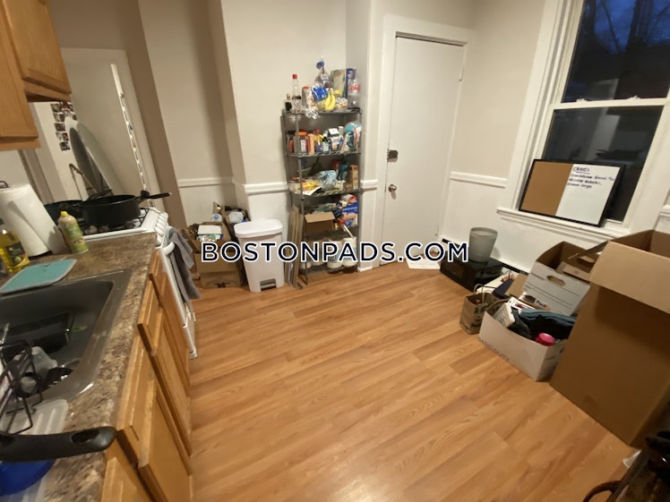 Tremont St., Roxbury Crossing