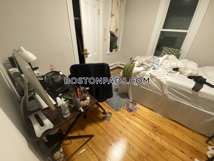 BOSTON - MISSION HILL - 3 Beds, 1 Bath - Image 17