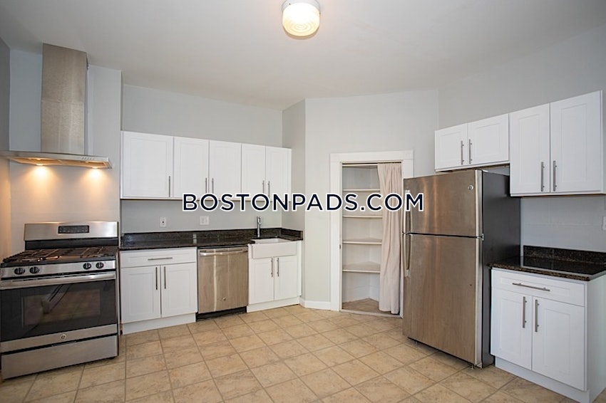 CAMBRIDGE - CENTRAL SQUARE/CAMBRIDGEPORT - 3 Beds, 1 Bath - Image 1