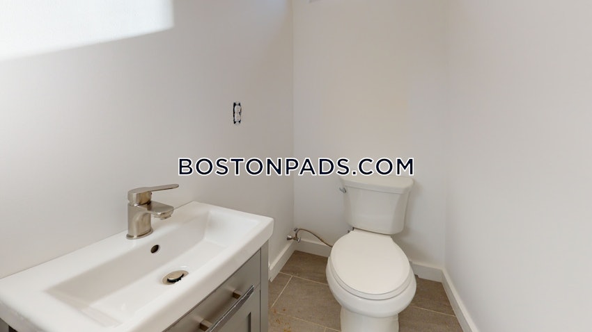 BOSTON - FORT HILL - 5 Beds, 2.5 Baths - Image 18