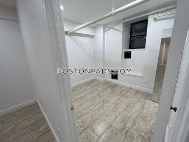 Boston - 4 Beds, 2 Baths