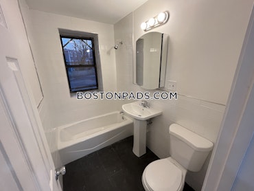 Boston - 4 Beds, 2 Baths