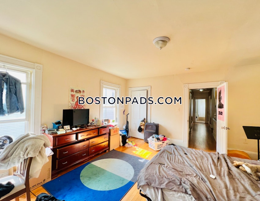 BOSTON - ALLSTON - 6 Beds, 2.5 Baths - Image 11