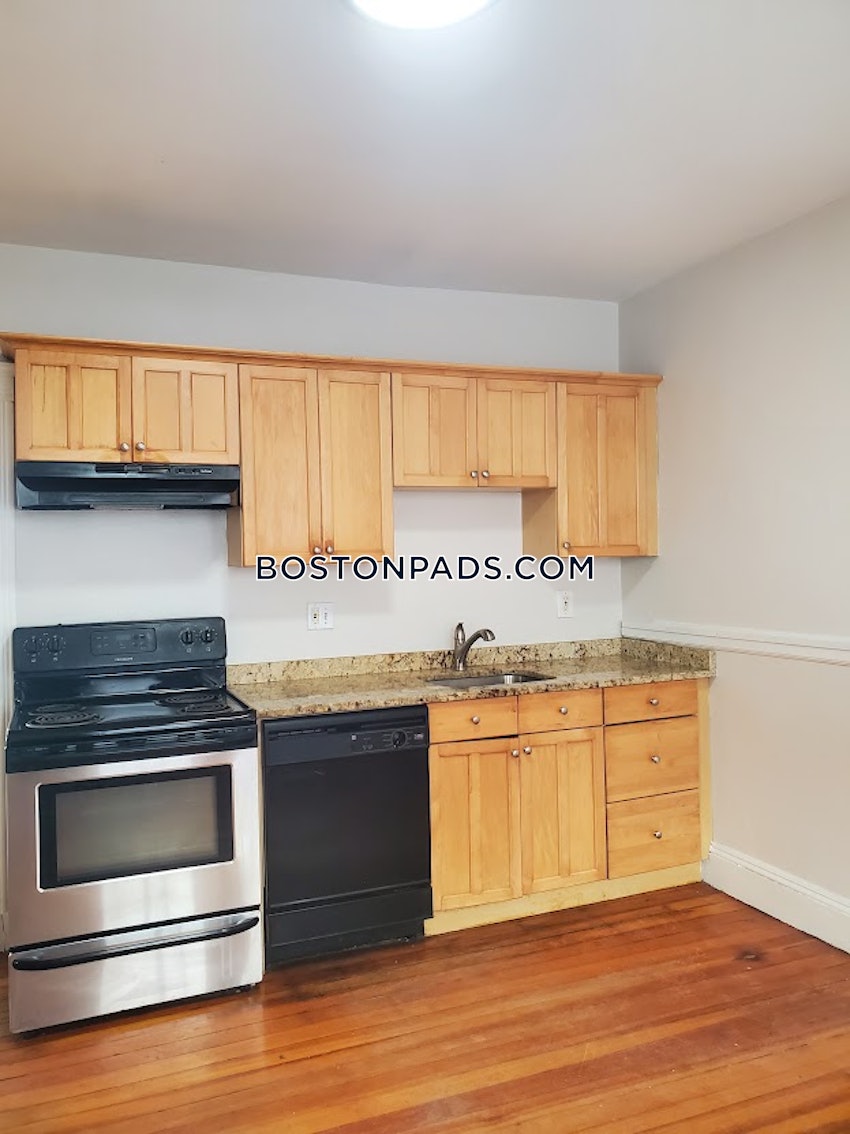 BOSTON - ROSLINDALE - 2 Beds, 1 Bath - Image 1