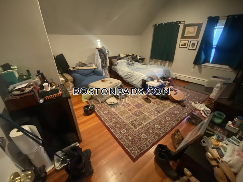 BOSTON - ALLSTON - 6 Beds, 2 Baths - Image 18