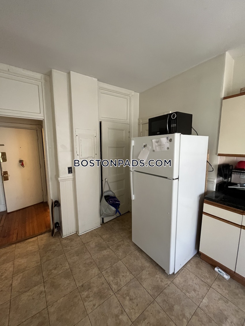 BOSTON - ALLSTON - 2 Beds, 1 Bath - Image 1