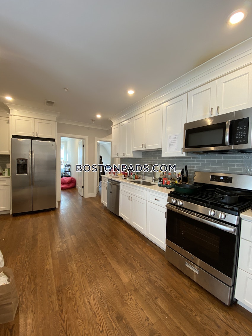 BOSTON - ALLSTON - 4 Beds, 2 Baths - Image 2