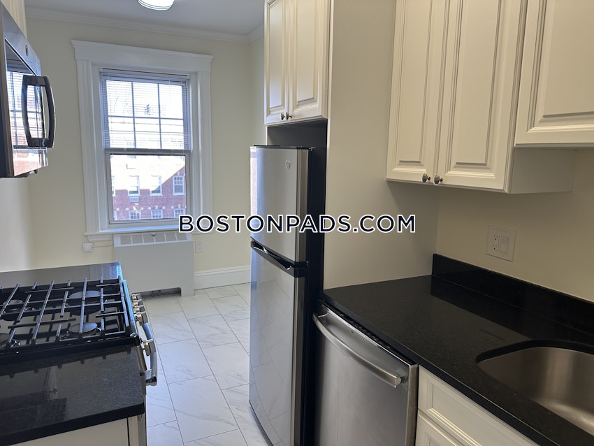 CAMBRIDGE - HARVARD SQUARE - 1 Bed, 1 Bath - Image 1