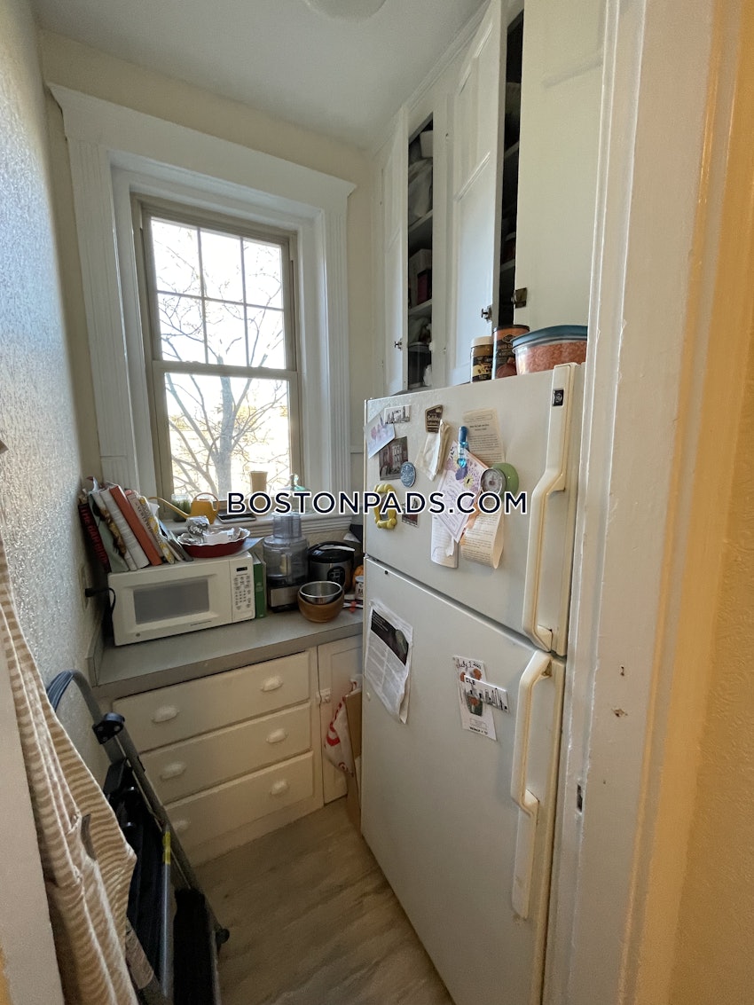 BROOKLINE- COOLIDGE CORNER - 2 Beds, 1 Bath - Image 7