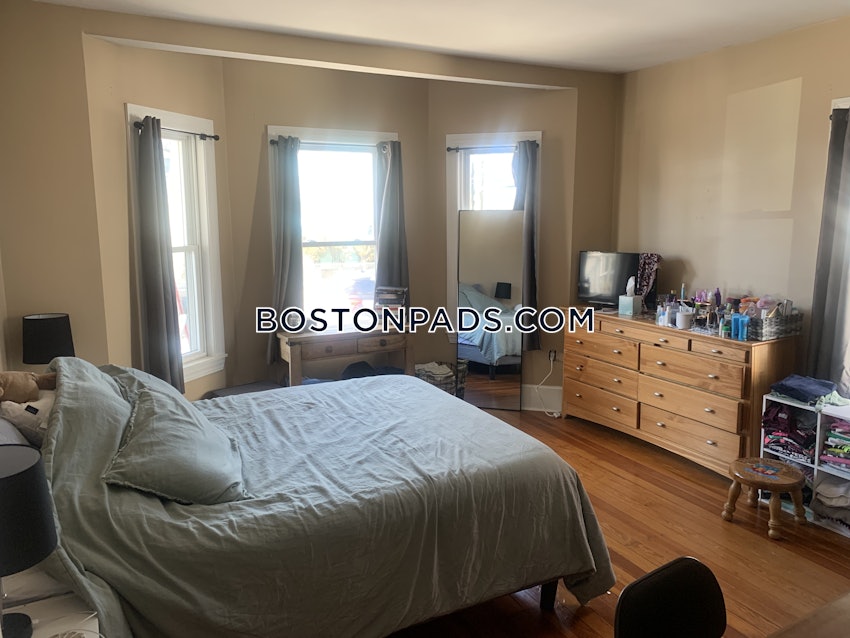 NEWTON - NEWTONVILLE - 3 Beds, 1 Bath - Image 36