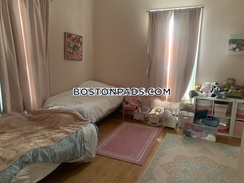 NEWTON - NEWTONVILLE - 3 Beds, 1 Bath - Image 9