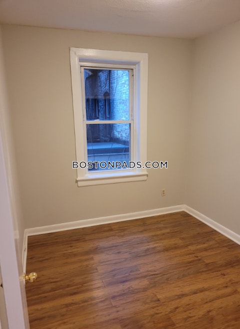 Endicott St. Boston photo 12