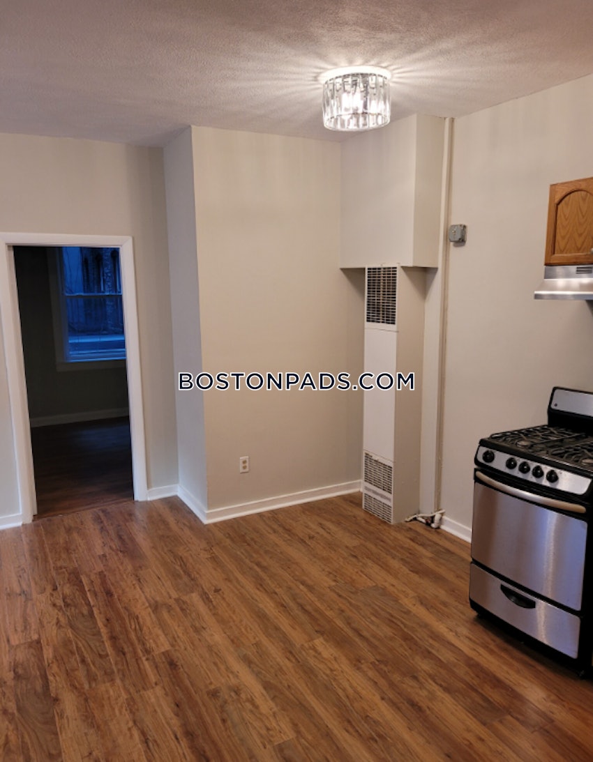 BOSTON - NORTH END - 2 Beds, 1 Bath - Image 1