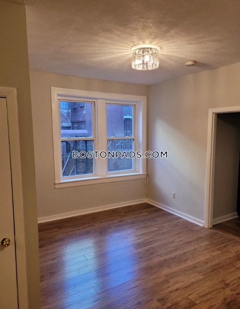 Endicott St. Boston photo 7