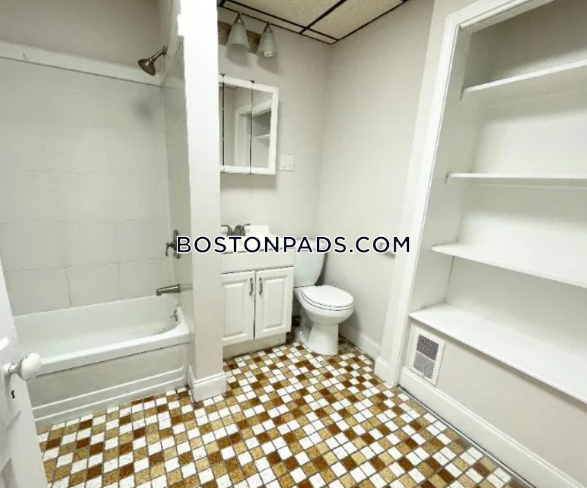 BOSTON - DORCHESTER/SOUTH BOSTON BORDER - 2 Beds, 1 Bath - Image 6