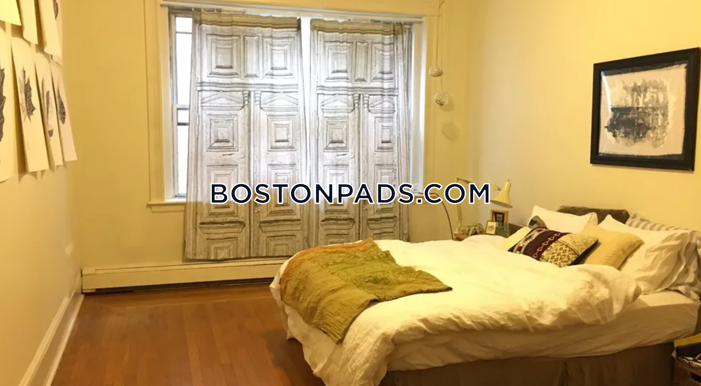 Boston - 4 Beds, 1 Baths