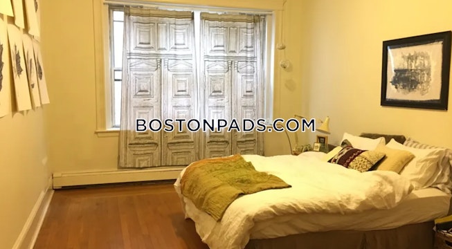Boston - $3,950+ /mo
