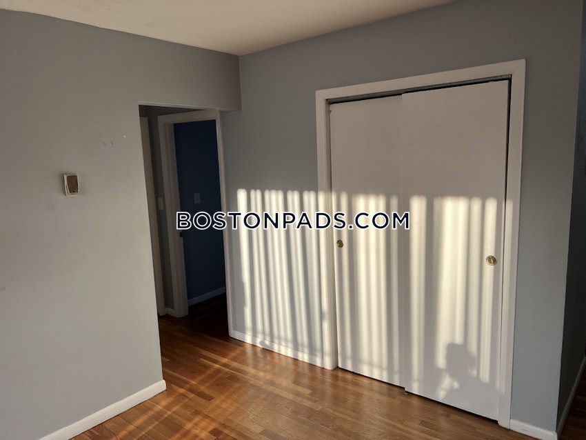 BOSTON - ROSLINDALE - 2 Beds, 1 Bath - Image 5