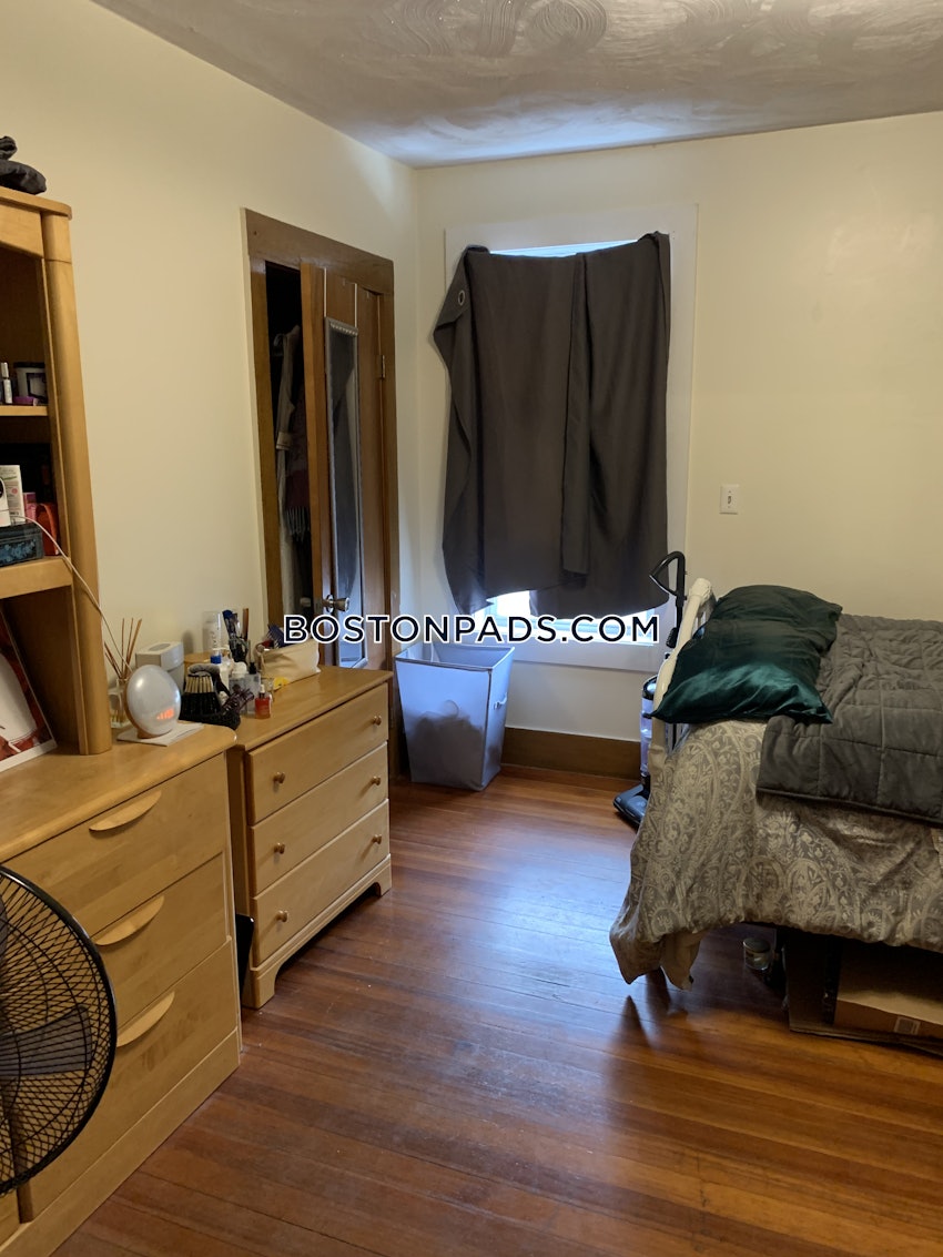 BOSTON - LOWER ALLSTON - 3 Beds, 1 Bath - Image 18