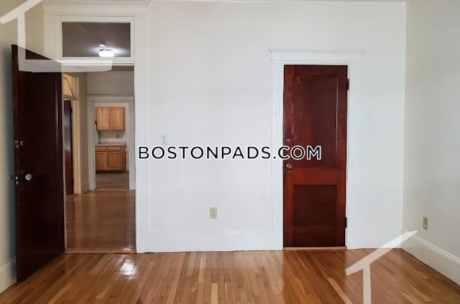 Brookline - $5,200+ /mo