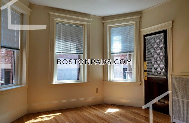 Brookline - $5,200+ /mo