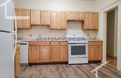 Brookline 3 Beds 2 Baths  Coolidge Corner - $5,200 No Fee