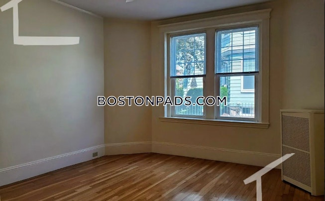 Brookline - $5,200+ /mo