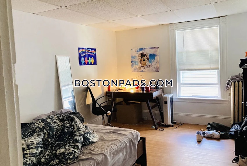 BOSTON - ALLSTON - 6 Beds, 2 Baths - Image 1