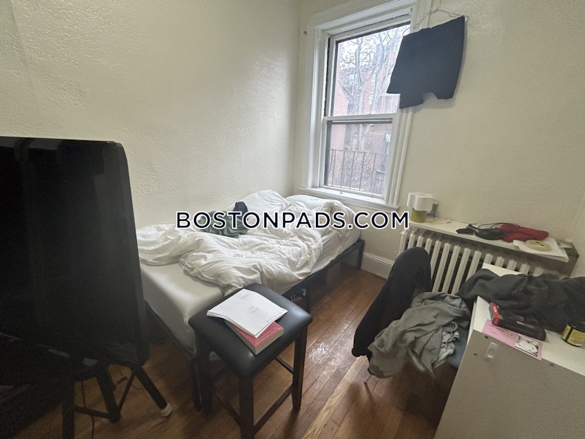 BOSTON - BEACON HILL - 3 Beds, 1 Bath - Image 3