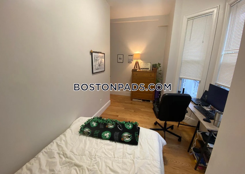 CAMBRIDGE - CENTRAL SQUARE/CAMBRIDGEPORT - 5 Beds, 2 Baths - Image 5