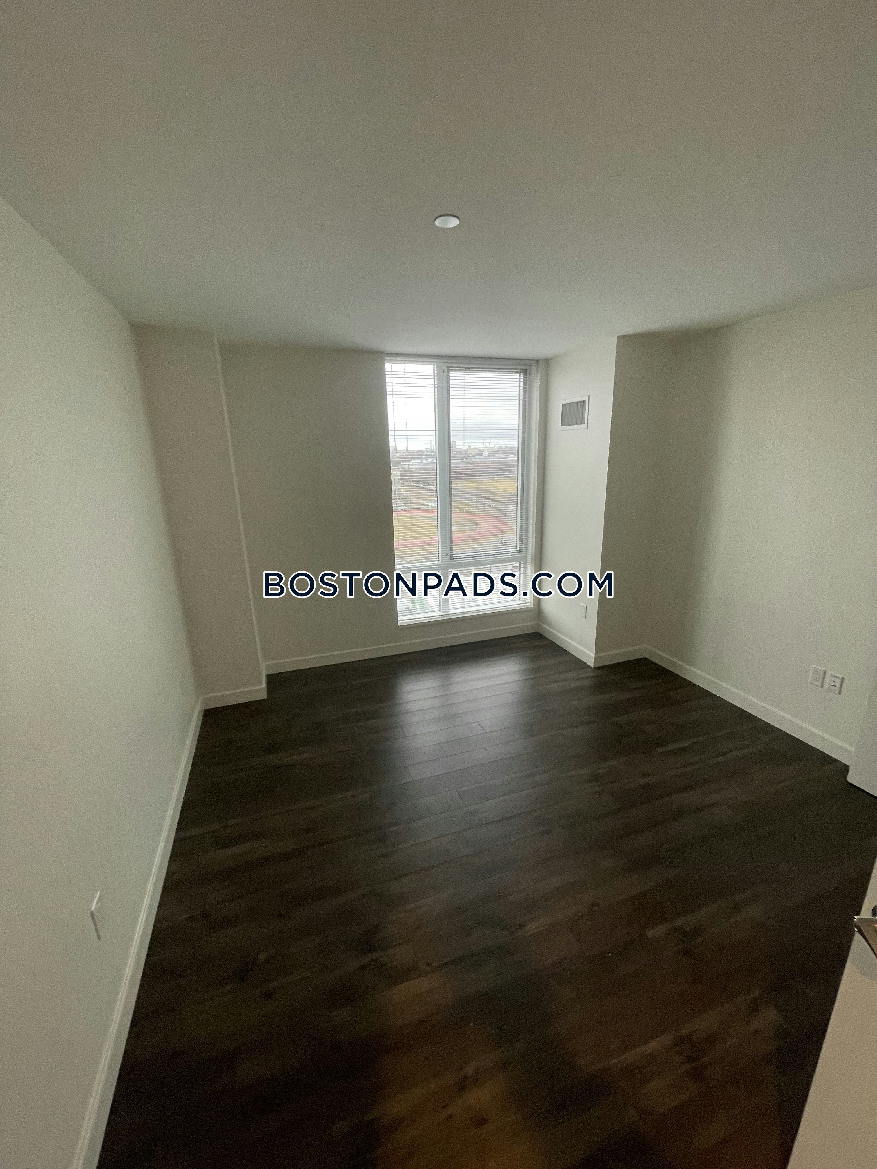 Boston - 3 Beds, 1 Baths