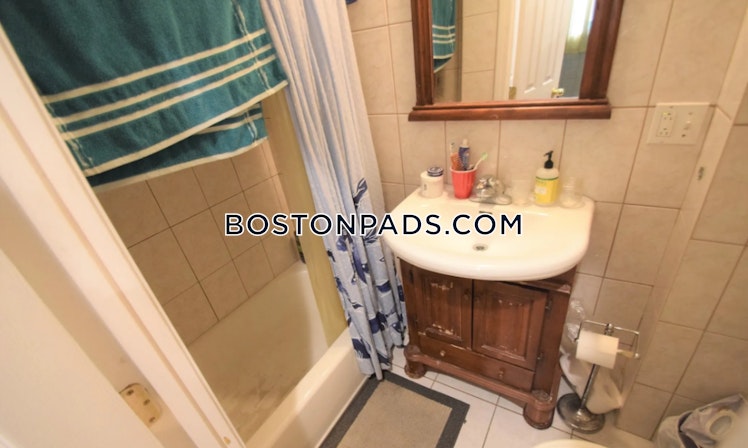 Thatcher St., Brookline