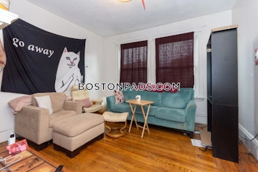 Boston - 8 Beds, 2.5 Baths