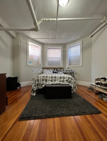 Boston - 2 Beds, 1 Baths