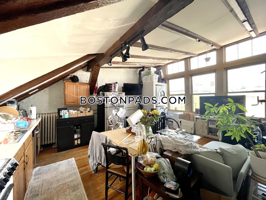 BOSTON - BEACON HILL - 2 Beds, 1 Bath - Image 2