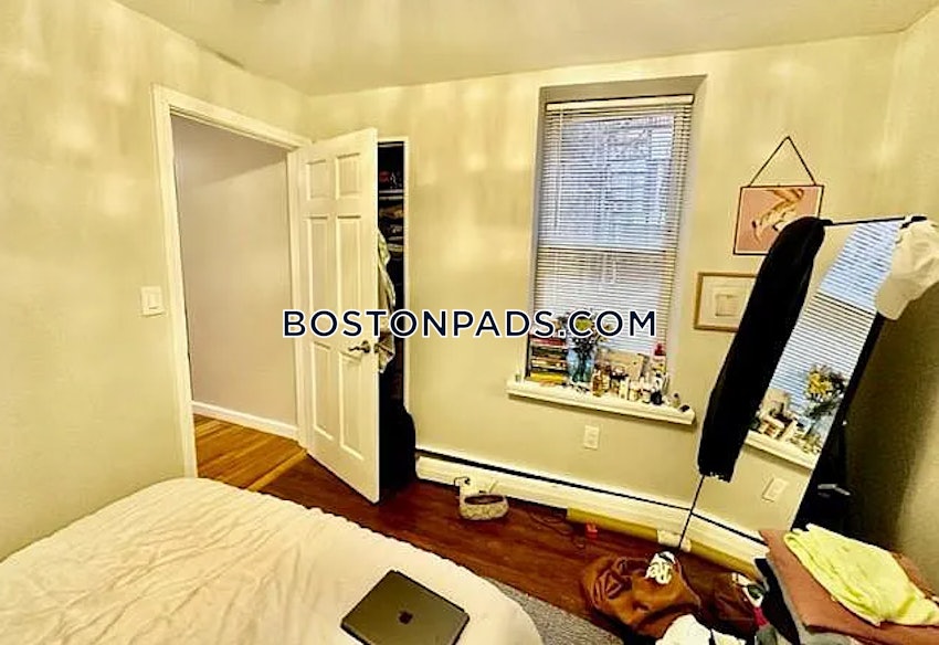 BOSTON - NORTH END - 3 Beds, 1 Bath - Image 37