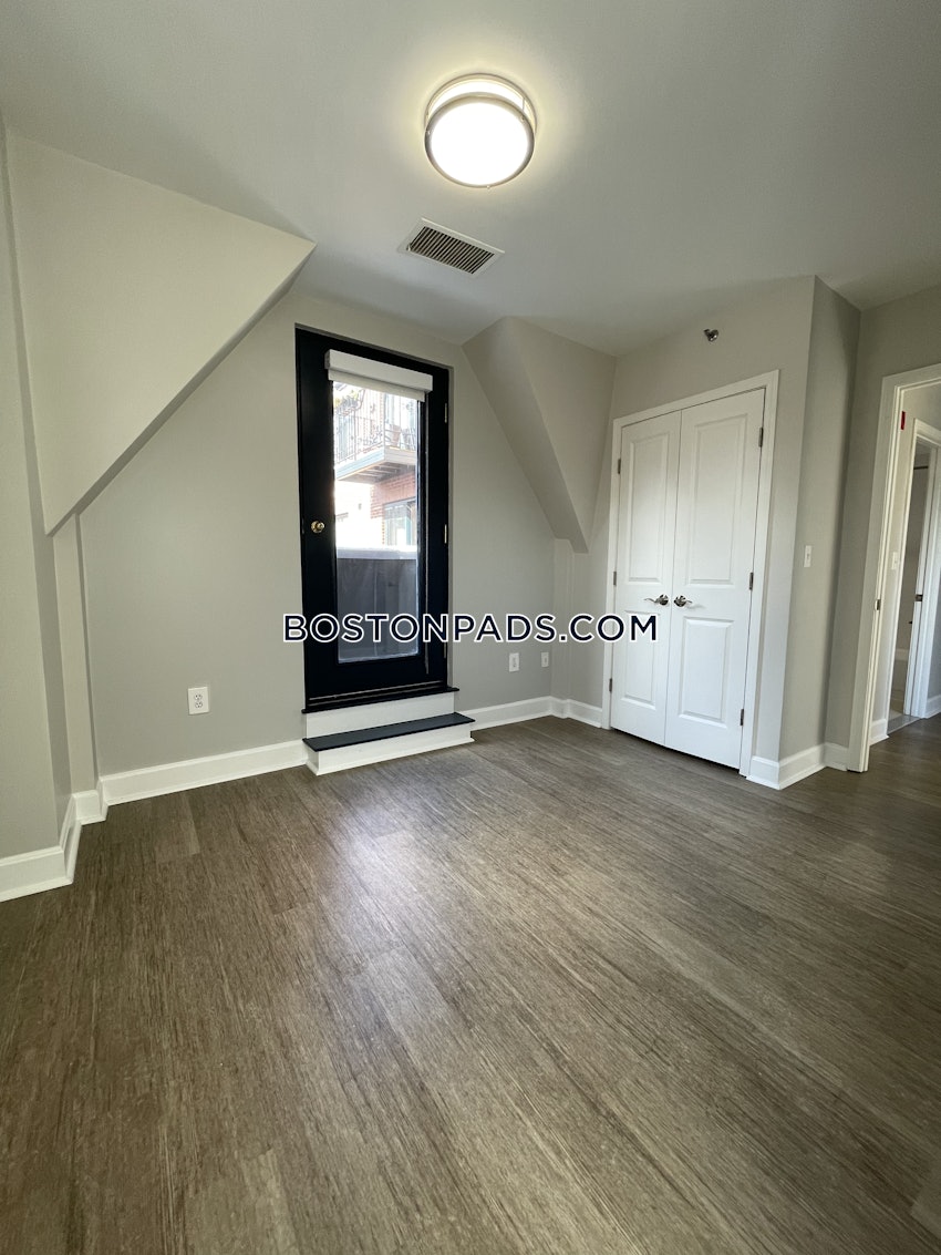 BOSTON - BACK BAY - 2 Beds, 2 Baths - Image 8