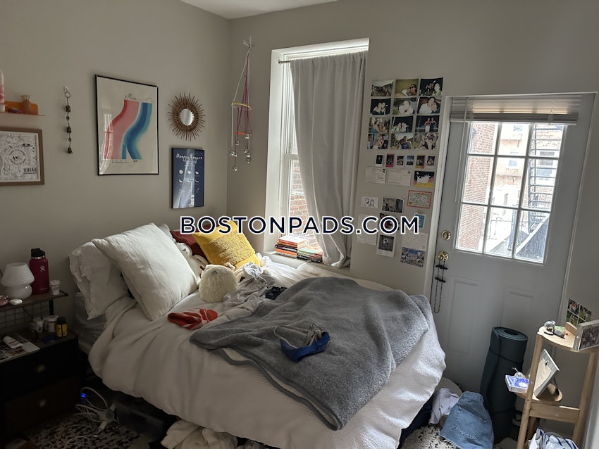 BOSTON - NORTH END - 3 Beds, 1 Bath - Image 29