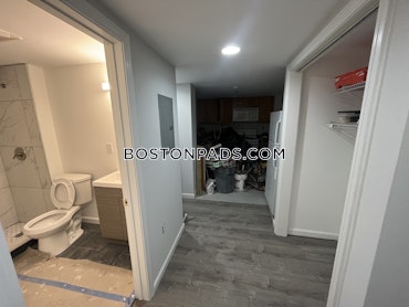 Boston - 0 Beds, 1 Baths