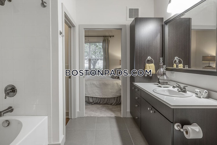 Pinehills Dr., Plymouth