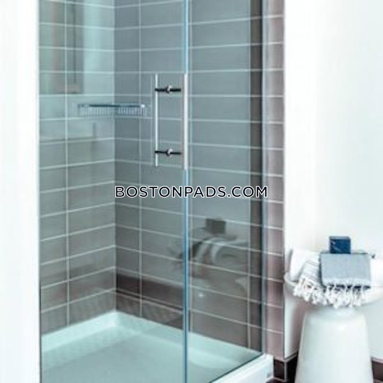 Boylston St., Boston